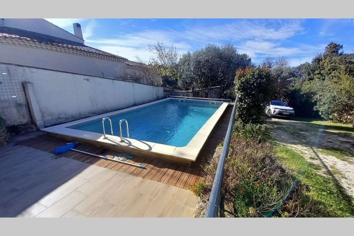 Image No.2-4 Bed House for sale