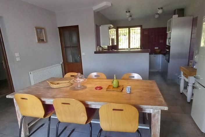 Image No.6-4 Bed House for sale