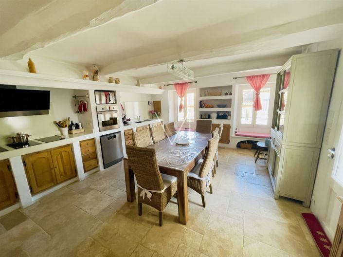 Image No.21-3 Bed House for sale