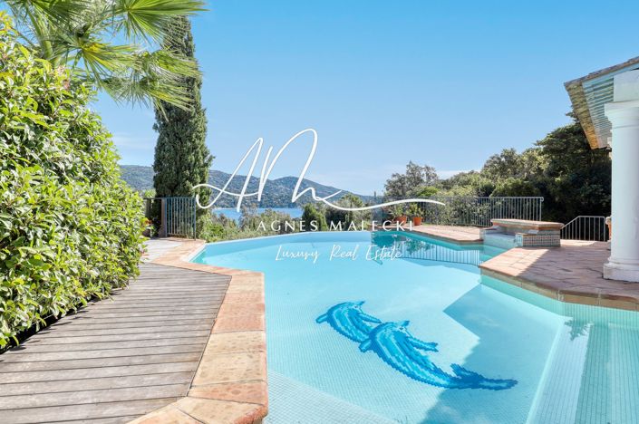 Image No.2-Maison de 5 chambres à vendre à Le Lavandou