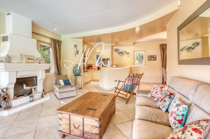 Image No.7-Maison de 5 chambres à vendre à Le Lavandou