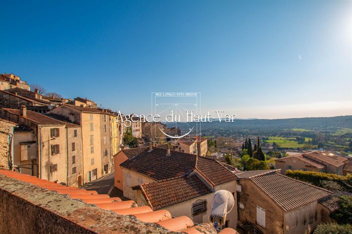 Image No.10-3 Bed House for sale