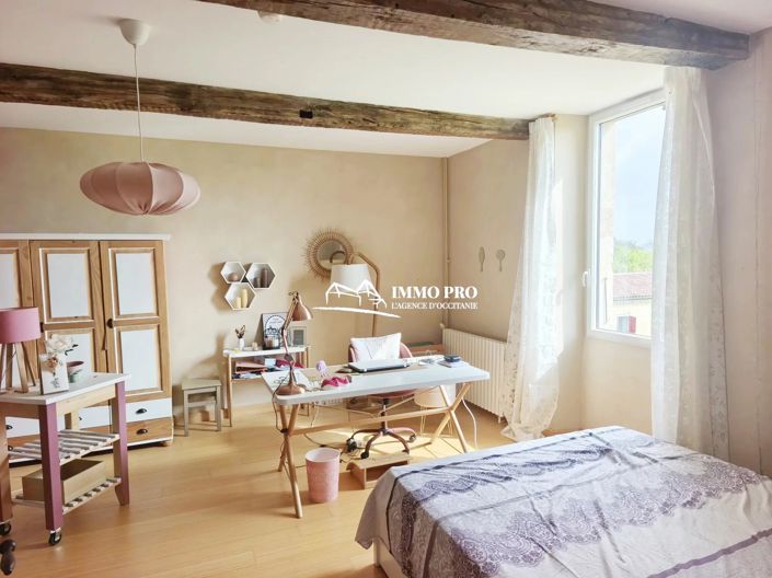 Image No.16-8 Bed House for sale