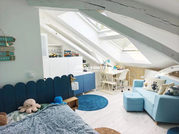 Image No.19-8 Bed House for sale