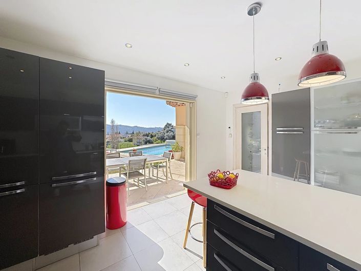 Image No.13-4 Bed House for sale