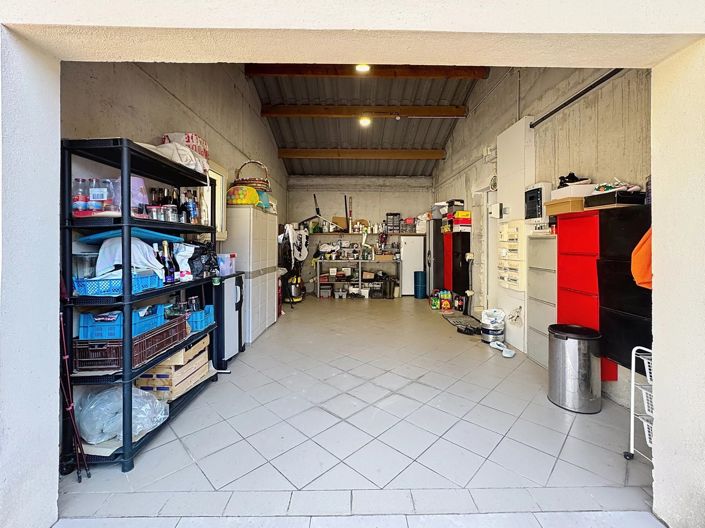 Image No.30-4 Bed House for sale