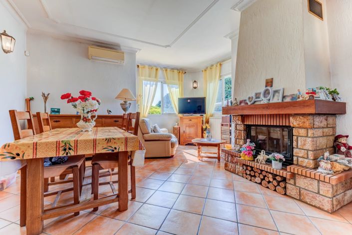 Image No.7-3 Bed House for sale