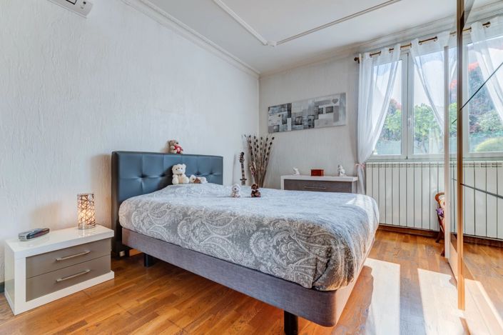 Image No.9-3 Bed House for sale