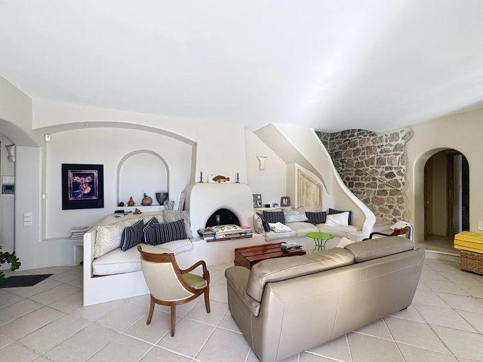 Image No.2-3 Bed House for sale