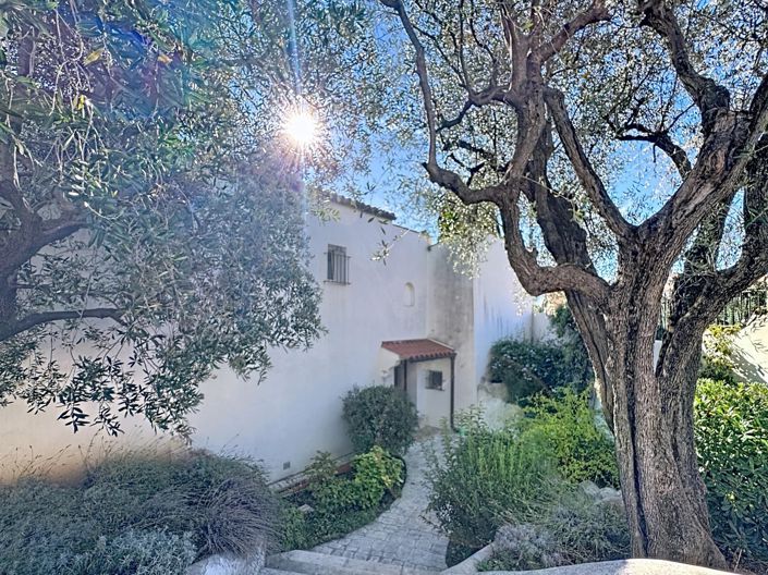 Image No.20-3 Bed House for sale