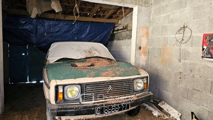 Image No.5-2 Bed House for sale