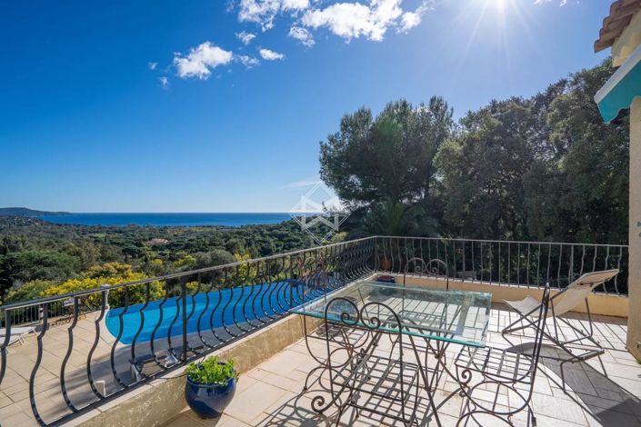 Image No.17-4 Bed House for sale