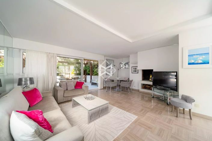 Image No.4-5 Bed Apartment for sale