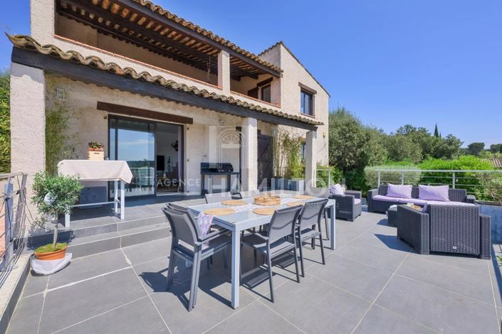 Image No.19-3 Bed House for sale