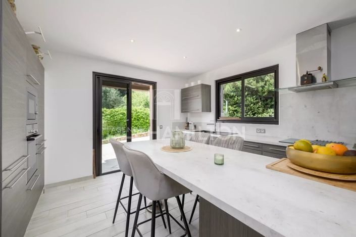 Image No.24-3 Bed House for sale