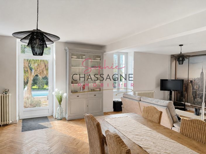 Image No.10-6 Bed House for sale