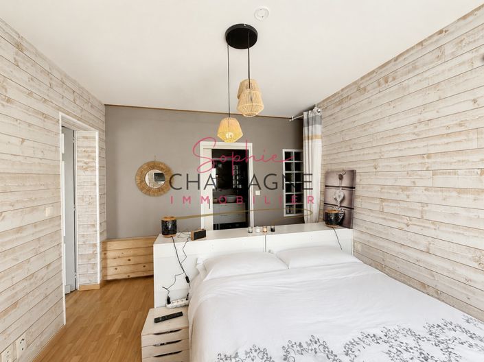 Image No.11-6 Bed House for sale