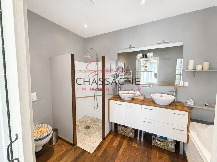 Image No.13-6 Bed House for sale