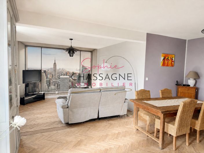 Image No.9-6 Bed House for sale
