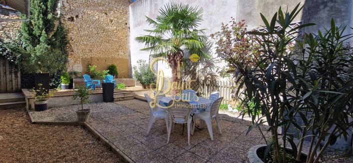 Image No.19-3 Bed House for sale