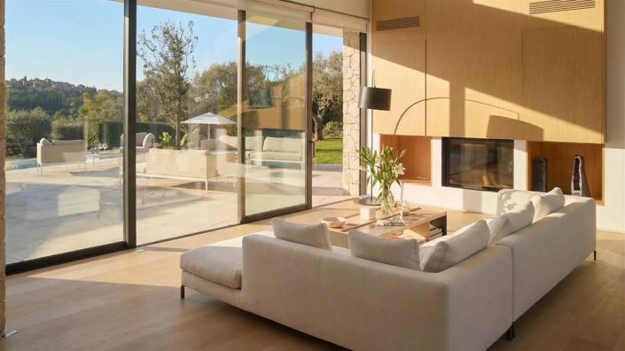 Image No.2-4 Bed House for sale