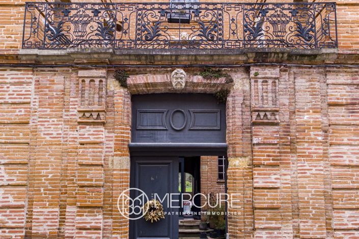 Image No.2-5 Bed House for sale