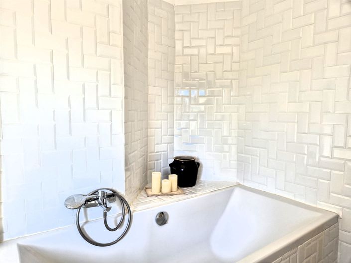 Image No.18-6 Bed House for sale