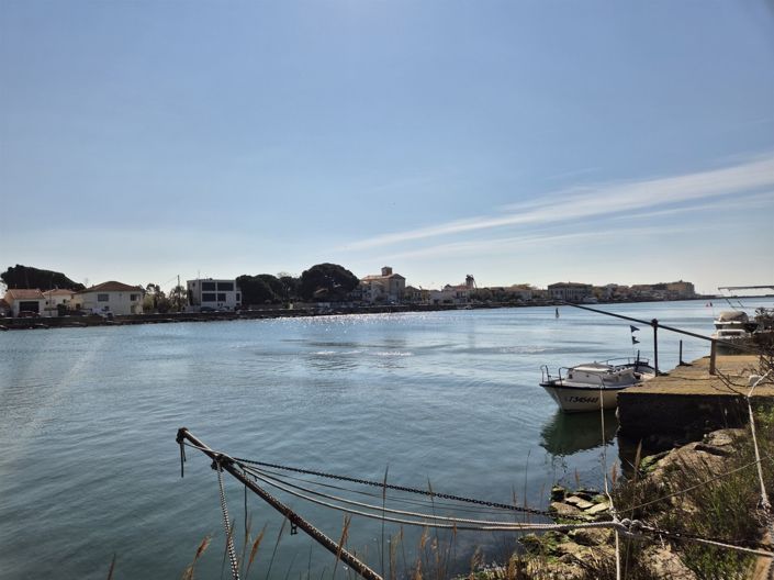 Image No.32-6 Bed House for sale