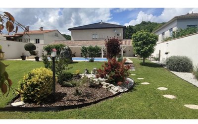1 - Montaigu-de-Quercy, Maison