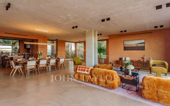 Image No.4-5 Bed House for sale