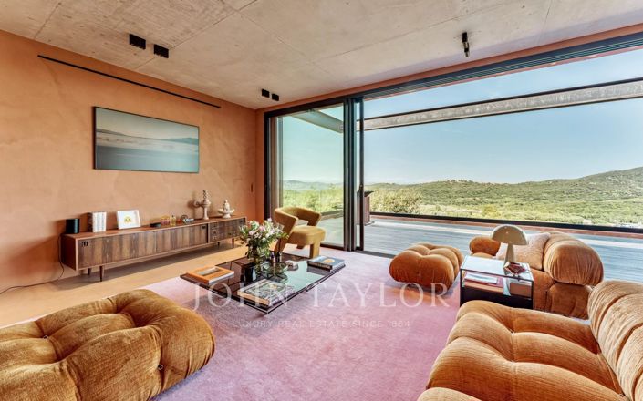 Image No.5-5 Bed House for sale