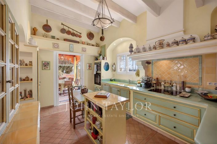 Image No.5-4 Bed House for sale