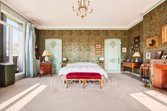 Image No.15-5 Bed Apartment for sale