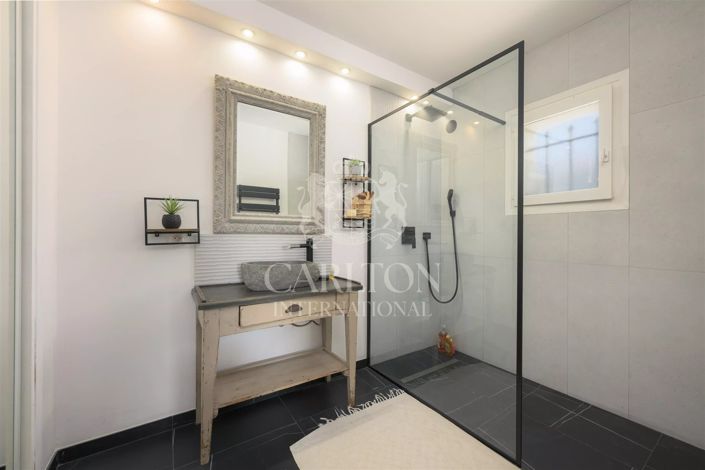 Image No.16-4 Bed House for sale