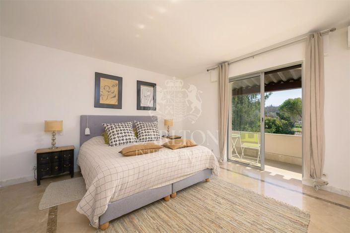 Image No.9-4 Bed House for sale