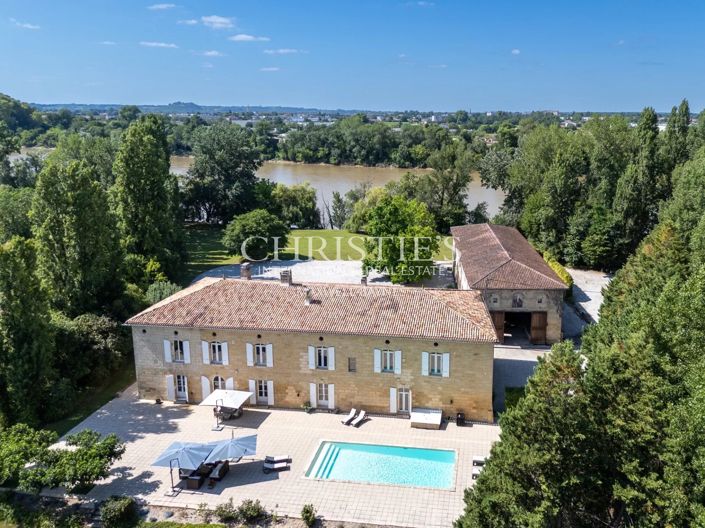 Image No.2-5 Bed Property for sale