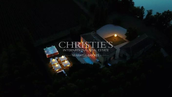 Image No.5-5 Bed Property for sale