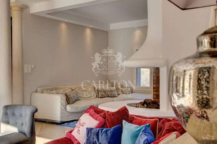 Image No.10-4 Bed House for sale