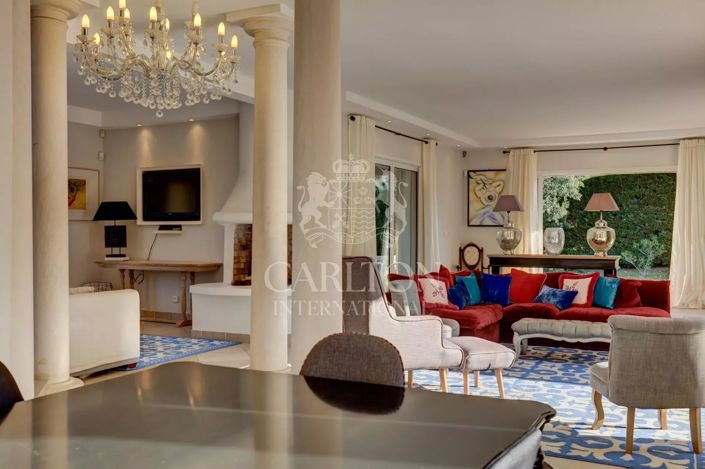 Image No.6-4 Bed House for sale