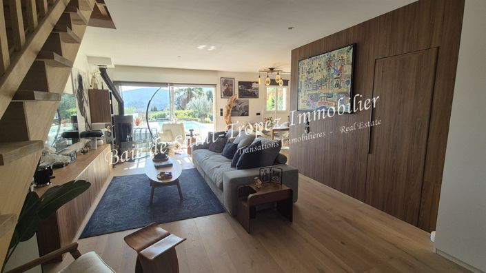 Image No.11-4 Bed House for sale