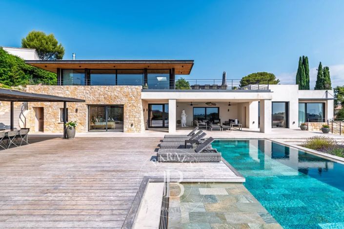 Image No.5-5 Bed House for sale