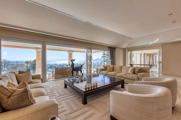 Image No.5-7 Bed House for sale