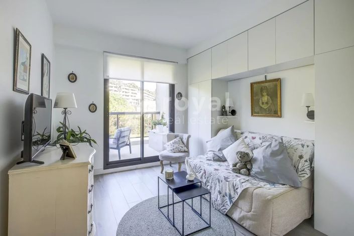 Image No.18-2 Bed Apartment for sale