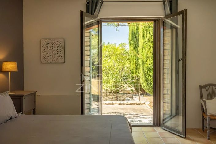 Image No.9-4 Bed House for sale