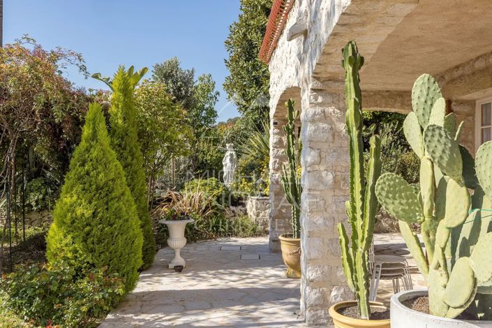 Image No.3-4 Bed House for sale