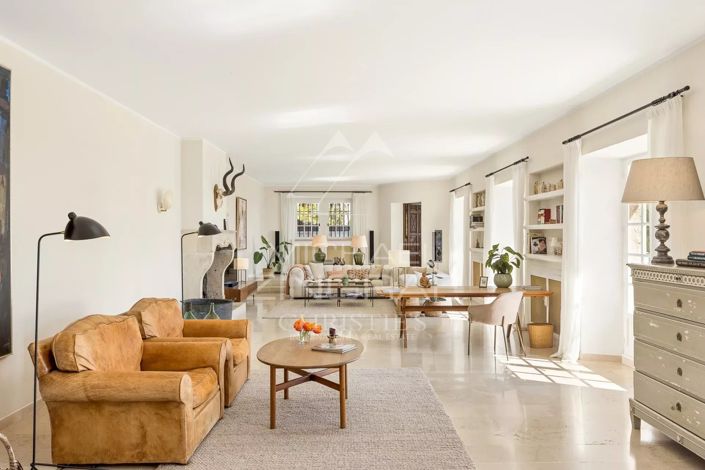 Image No.7-6 Bed House for sale