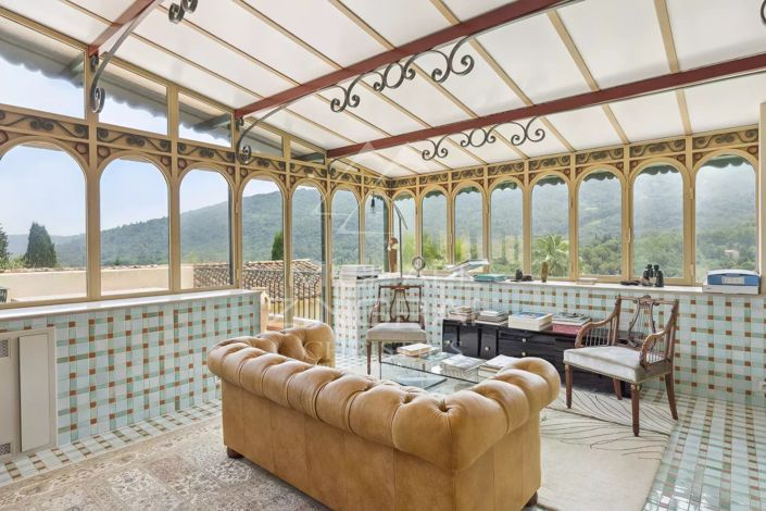 Image No.7-6 Bed House for sale