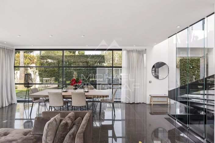 Image No.5-5 Bed House for sale