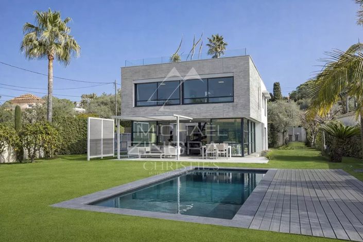 Image No.9-5 Bed House for sale