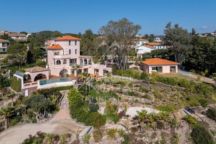 Image No.4-6 Bed House for sale